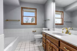 425 Artell St, Marengo, IL 60152 - Photo 8