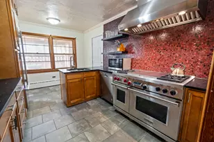 853 Orange St, Elgin, IL 60123 - Photo 6