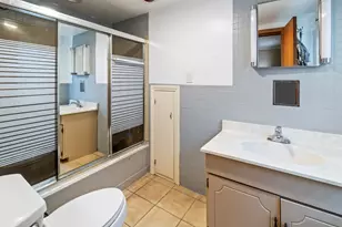 853 Orange St, Elgin, IL 60123 - Photo 12