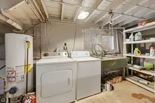 1335 Elmwood Ave, Berwyn, IL 60402 - Photo 16