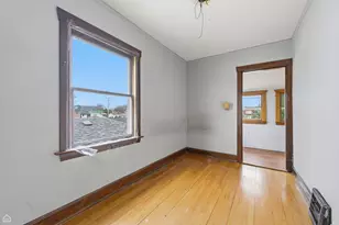 1335 Elmwood Ave, Berwyn, IL 60402 - Photo 12