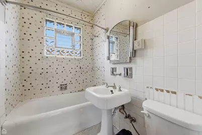 1335 Elmwood Avenue, Berwyn, IL 60402 - Photo 14