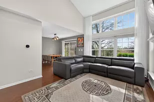 1760 Nature Ct, Schaumburg, IL 60193 - Photo 10