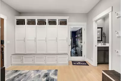 8154 Floral Avenue, Skokie, IL 60077 - Photo 10