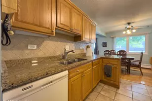 2632 N Windsor Dr, Arlington Heights, IL 60004 - Photo 10