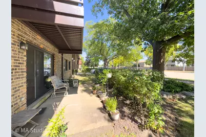 2632 N Windsor Drive #104, Arlington Heights, IL 60004 - Photo 6