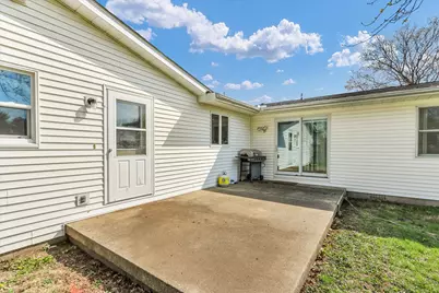 205 E Briarcliff Drive, Saint John, IL 61873 - Photo 40