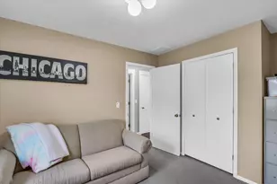 205 E Briarcliff Dr, Saint John, IL 61873 - Photo 32