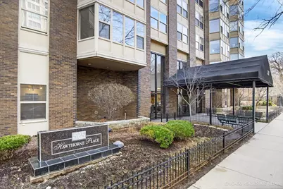525 W Hawthorne Place #1001, Chicago, IL 60657 - Photo 1