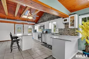 705 13th St W, Milan, IL 61264 - Photo 6