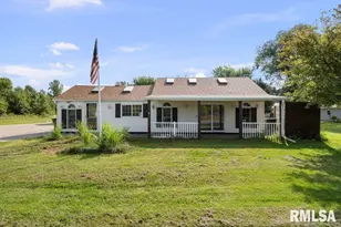 705 13th St W, Milan, IL 61264 - Photo 2