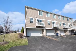 3825 Honeysuckle Ln, Elgin, IL 60124 - Photo 14