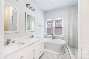 6241 S Woodlawn Ave, Chicago, IL 60637 - Photo 10