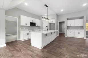 909 Bainbridge Ct, Sandwich, IL 60548 - Photo 6