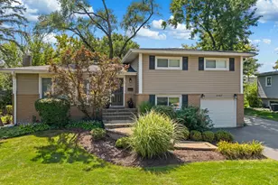 1327 Central Ave, Deerfield, IL 60015 - Photo 1