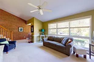 2774 Crawford Ave, Evanston, IL 60201 - Photo 4