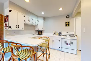 2774 Crawford Ave, Evanston, IL 60201 - Photo 8