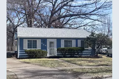 906 40th Street Court, Moline, IL 61265 - Photo 2