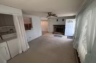 906 40th St Ct, Moline, IL 61265 - Photo 16