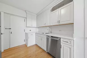 3150 N Lake Shore Dr, Chicago, IL 60657 - Photo 10