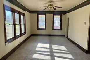 207 SW 6th St, Atlanta, IL 61723 - Photo 12