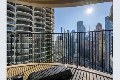 300 N State Street #3308, Chicago, IL 60654 - Photo 4