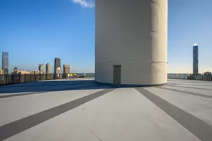 300 N State St, Chicago, IL 60654 - Photo 16