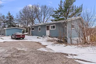 8822 86th Ave, Coal Valley, IL 61240 - Photo 12