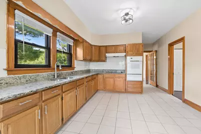 1329 Harvey Avenue, Berwyn, IL 60402 - Photo 12