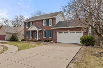 722 24th Avenue Court, Moline, IL 61265 - Photo 2