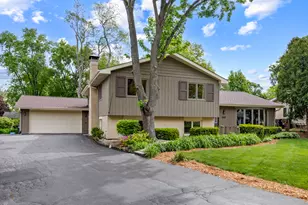 550 Hackberry Rd, Frankfort, IL 60423 - Photo 1