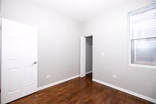 4326 S Calumet Ave, Chicago, IL 60653 - Photo 12