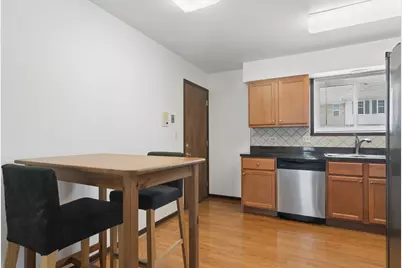 129 W Brandon Court #D14, Palatine, IL 60067 - Photo 4