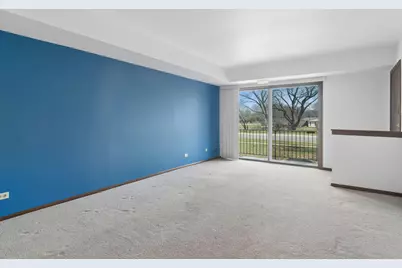 129 W Brandon Court #D14, Palatine, IL 60067 - Photo 2