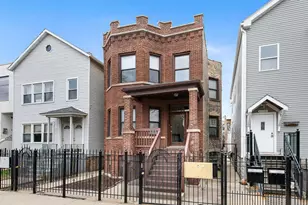 1716 N Campbell Ave, Chicago, IL 60647 - Photo 1