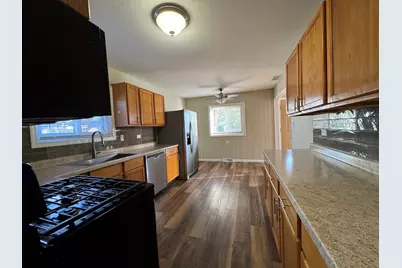 7838 W 73rd Place, Bridgeview, IL 60455 - Photo 2