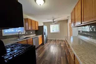 7838 W 73rd Pl, Bridgeview, IL 60455 - Photo 2