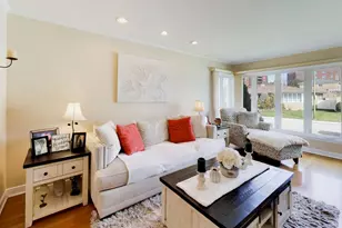 8547 W St Joseph Ave, Chicago, IL 60656 - Photo 4