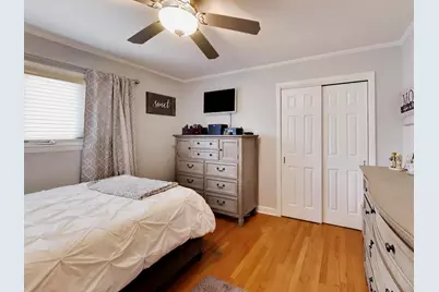 8547 W Saint Joseph Avenue, Chicago, IL 60656 - Photo 10