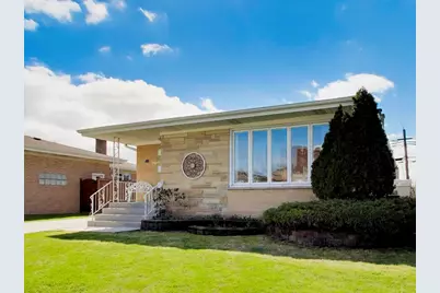 8547 W Saint Joseph Avenue, Chicago, IL 60656 - Photo 2