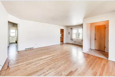 998 S Swain Avenue, Elmhurst, IL 60126 - Photo 6