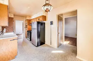 998 S Swain Ave, Elmhurst, IL 60126 - Photo 12