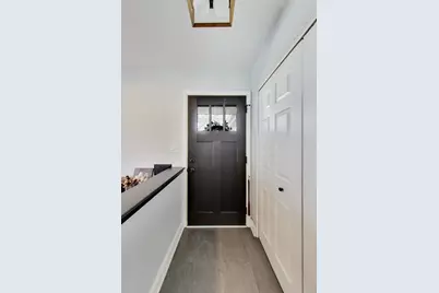 9401 Lavergne Avenue, Skokie, IL 60077 - Photo 2