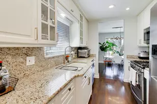 9401 Lavergne Ave, Skokie, IL 60077 - Photo 8