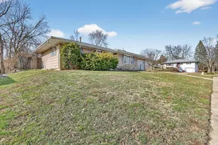 3001 Rutgers Pl, Rockford, IL 61109 - Photo 2