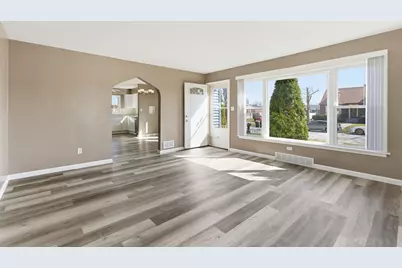 2330 177th Street, Lansing, IL 60438 - Photo 4