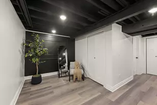 9525 Parkside Ave, Oak Lawn, IL 60453 - Photo 20