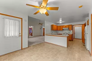 855 Yorkshire Ter, Crete, IL 60417 - Photo 10