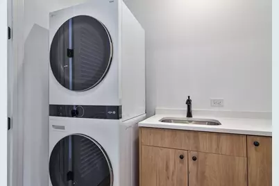 4527 N Keystone Avenue, Chicago, IL 60630 - Photo 18