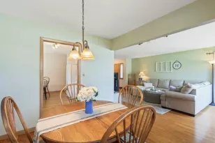 330 S Oak St, Palatine, IL 60067 - Photo 4